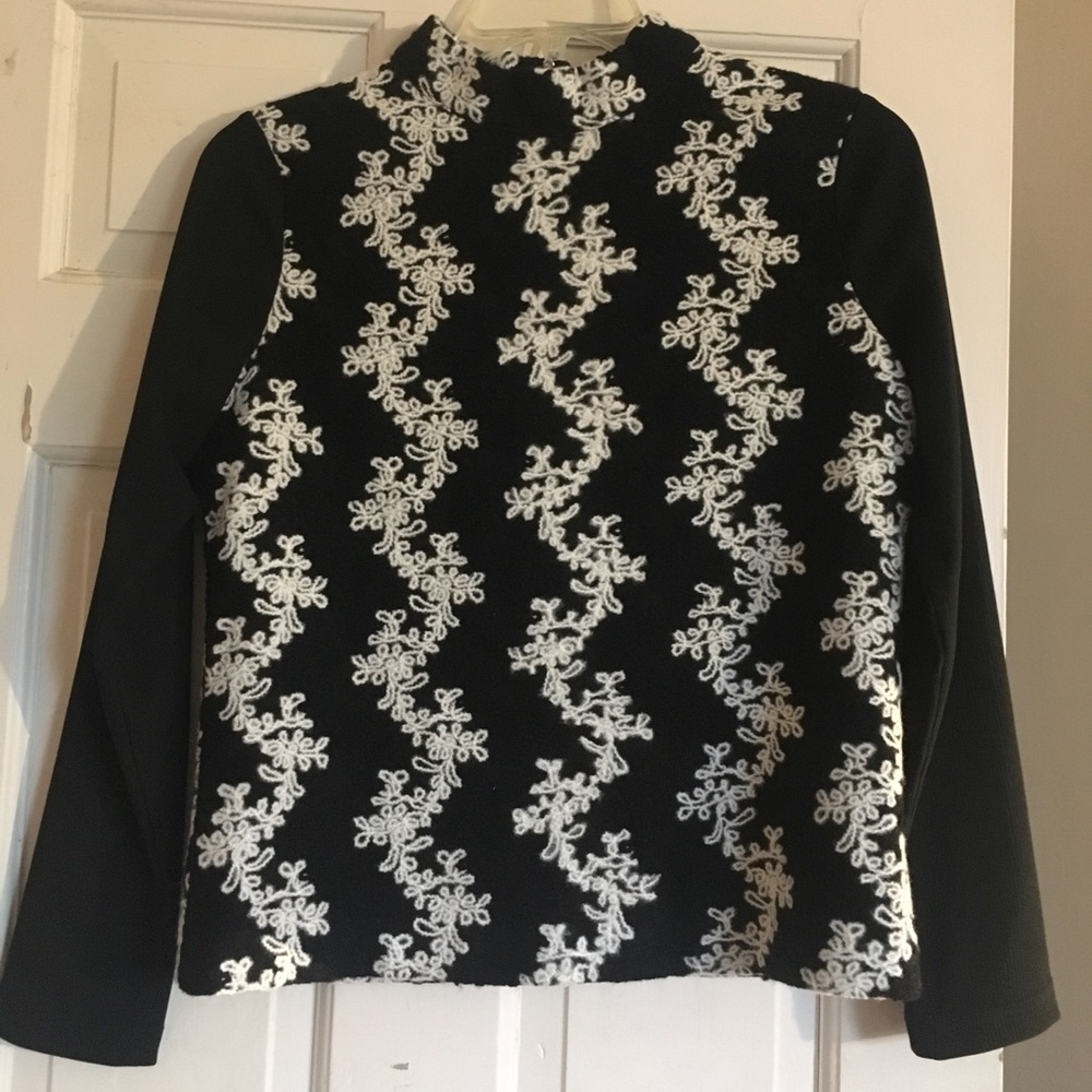 Elegant Zipper Black and White Embroidered Top